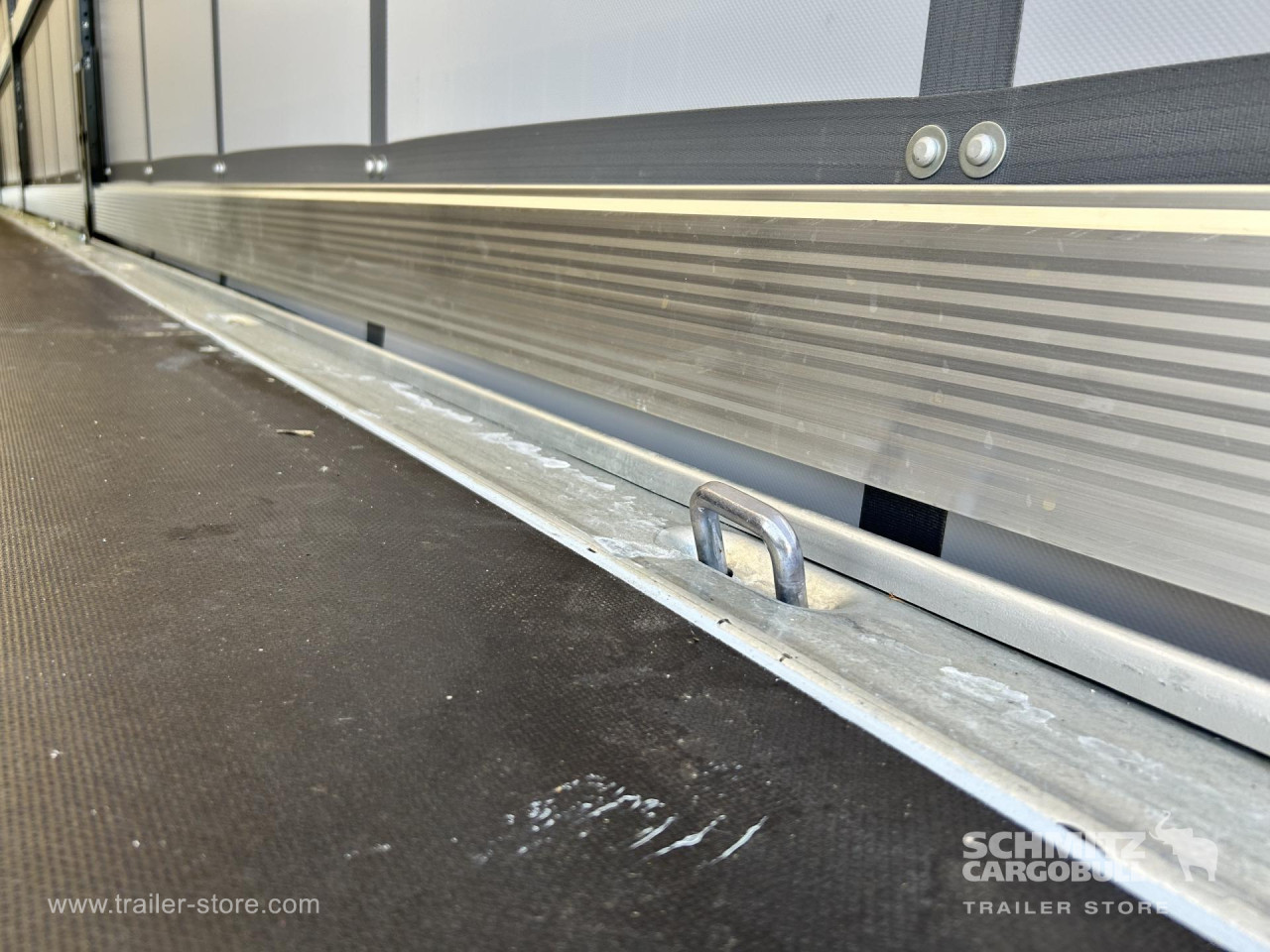 Schmitz Cargobull Curtainsider Standard 