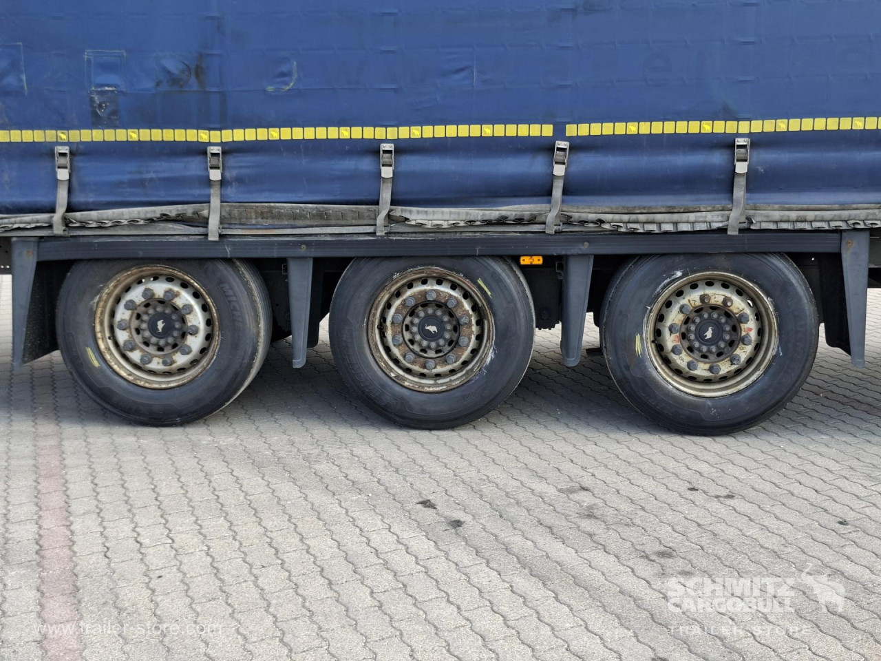 Schmitz Cargobull Curtainsider Mega 