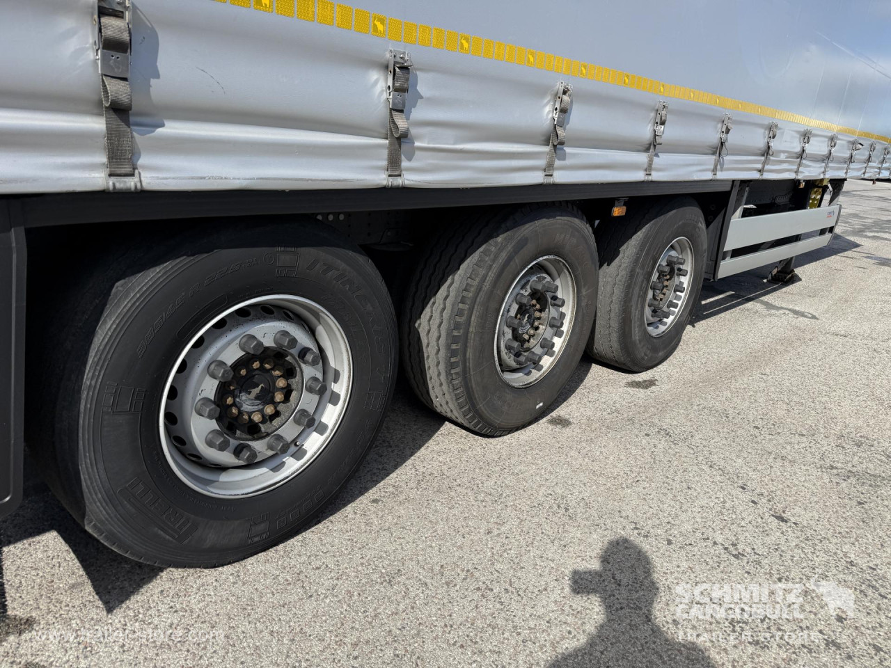 Schmitz Cargobull Curtainsider Standard 