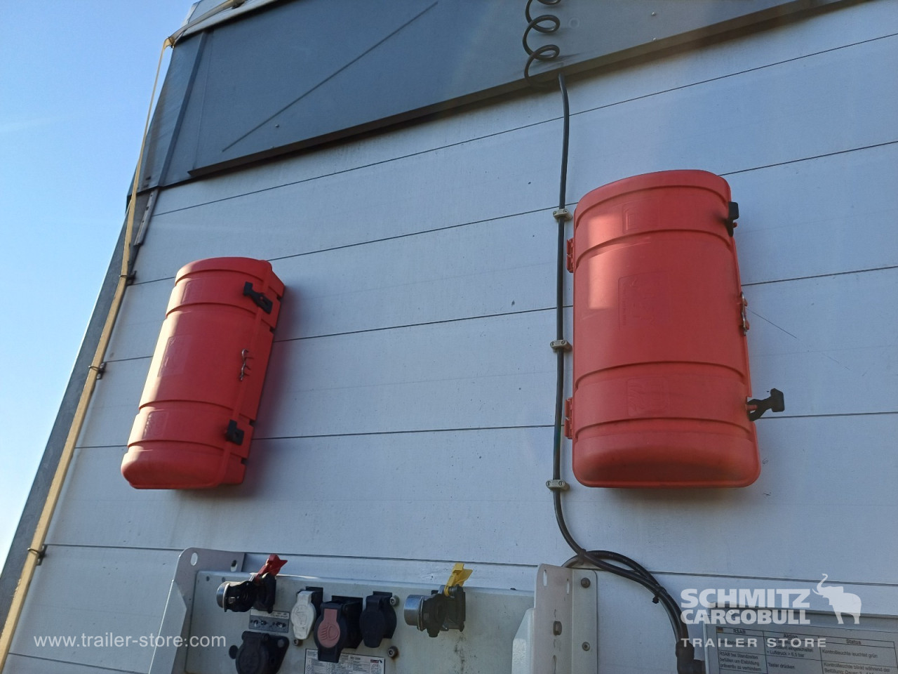 Schmitz Cargobull Curtainsider Mega 