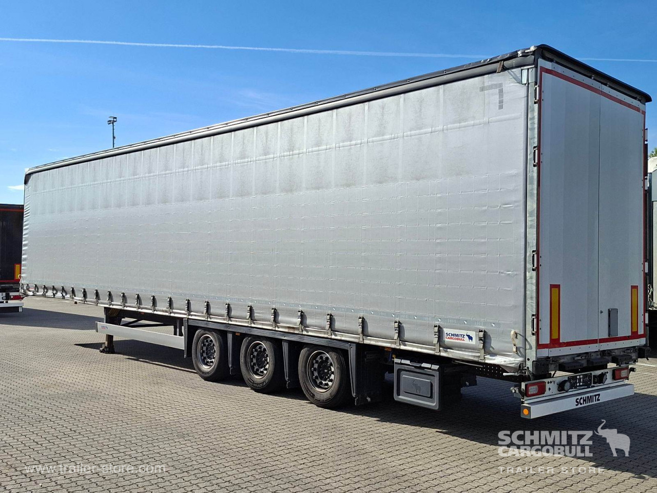 Schmitz Cargobull Curtainsider Mega 