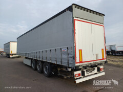 Schmitz Cargobull Curtainsider Standard Getränke 