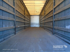 Schmitz Cargobull Curtainsider Mega 