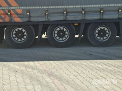 Schmitz Cargobull Curtainsider Mega 
