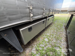 Schmitz Cargobull Curtainsider Varios 