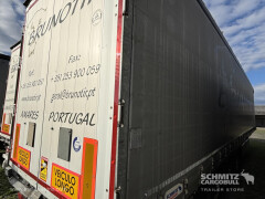 Schmitz Cargobull Curtainsider Varios 