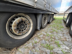 Schmitz Cargobull Curtainsider Varios 