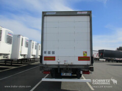 FRUEHAUF Semitrailer Dryfreight Standard Porte relevante 