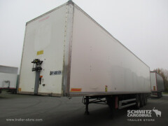 FRUEHAUF Semitrailer Dryfreight Standard Porte relevante 