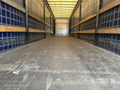 Schmitz Cargobull Semitrailer Curtainsider Mega 