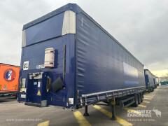 Schmitz Cargobull Semitrailer Curtainsider Mega 