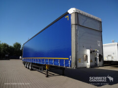 Schmitz Cargobull Curtainsider Varios 