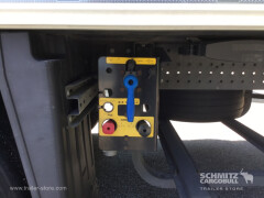 Schmitz Cargobull Reefer Meat hanging system 