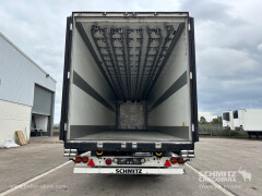 Schmitz Cargobull Reefer Meat hanging system 