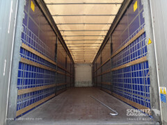 Schmitz Cargobull Curtainsider Varios 