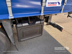 Schmitz Cargobull Curtainsider Standard Staplerhalterung 