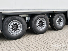 Schmitz Cargobull Tiefkühler Standard Doppelstock Trennwand 