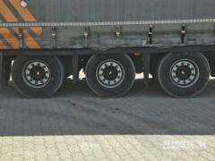 Schmitz Cargobull Curtainsider Mega 