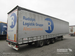 Schmitz Cargobull Curtainsider Mega Getränke 