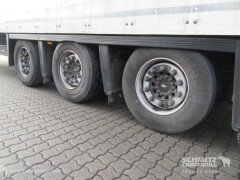 Schmitz Cargobull Curtainsider Mega Getränke 