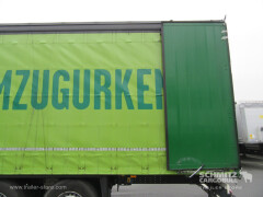 Schmitz Cargobull Curtainsider Standard Getränke 