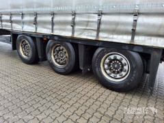 Schmitz Cargobull Curtainsider Mega Getränke 