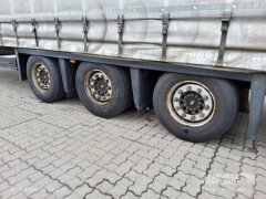 Schmitz Cargobull Curtainsider Mega Getränke 