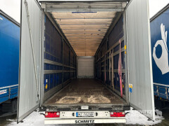 Schmitz Cargobull Curtainsider Mega 