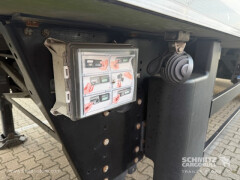 Schmitz Cargobull Oplegger Vries Standard Roller shutter door 