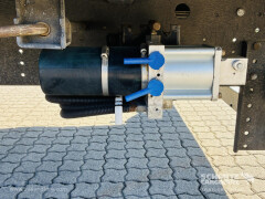 Schmitz Cargobull Curtainsider Mega Getränke 