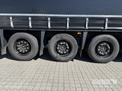 Schmitz Cargobull Curtainsider Standard 