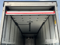 Schmitz Cargobull Tiefkühler Standard Trennwand Rolltor 