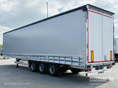 Schmitz Cargobull Curtainsider Mega Getränke 