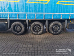 Schmitz Cargobull Curtainsider Standard Getränke 