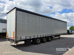 Schmitz Cargobull Curtainsider Mega Getränke 