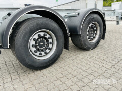 Schmitz Cargobull Zentralachsanhänger Wechselfahrgestell 