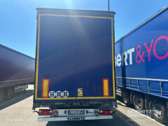 Schmitz Cargobull Semitrailer Curtainsider Mega 