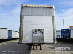 Schmitz Cargobull Curtainsider Standard Getränke 