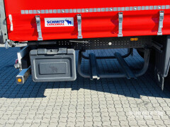 Schmitz Cargobull Curtainsider Standard Getränke 