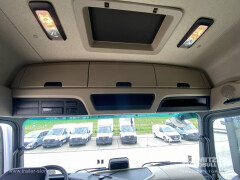 Mercedes Benz Tractor unit 