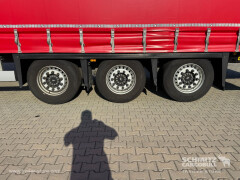Schmitz Cargobull Curtainsider Mega 