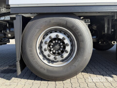 Schmitz Cargobull Frischdienst Standard Ladebordwand 