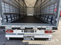 Schmitz Cargobull Curtainsider Mega Getränke 