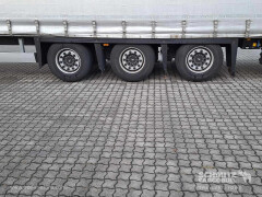 Schmitz Cargobull Curtainsider Mega 